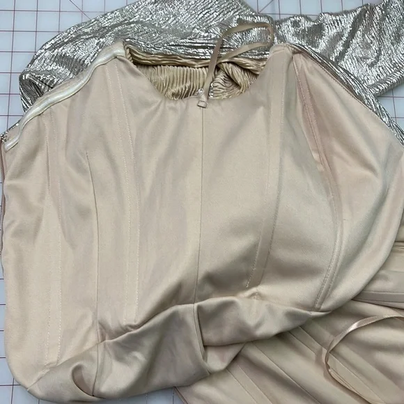 Rene Ruiz NWT Draped Cocktail 3/4 SLV Champagne Metallic Off Shoulder Dress SZ10 - Picture 9 of 15